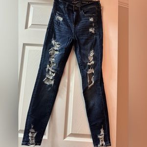 American Eagle hi-rise jegging distressed jeans